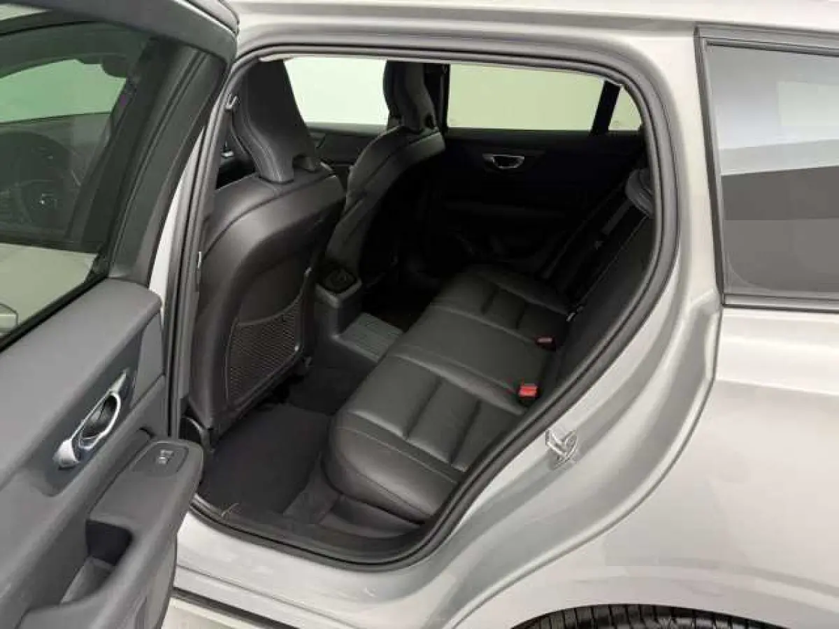 2.0 T8 Plug-in hybrid AWD Plus Dark ** LEDER, PANO, 360gr, 19-inch LMV, WINTER, MEMORY ** 1e EIG - UNFALLFREI ** ** INFORMEER OOK NAAR ONZE AANTREKKELIJKE FINANCIAL-LEASE TARIEVEN **