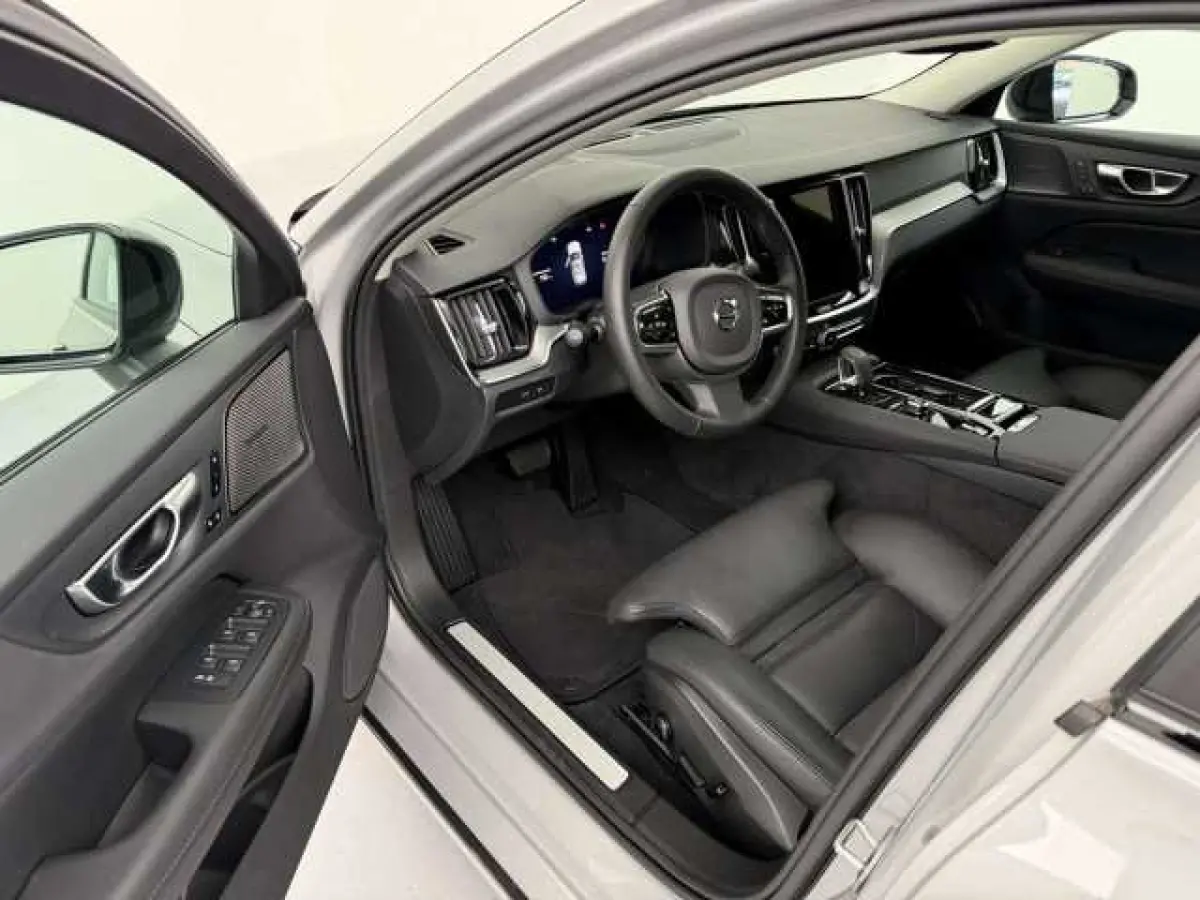 2.0 T8 Plug-in hybrid AWD Plus Dark ** LEDER, PANO, 360gr, 19-inch LMV, WINTER, MEMORY ** 1e EIG - UNFALLFREI ** ** INFORMEER OOK NAAR ONZE AANTREKKELIJKE FINANCIAL-LEASE TARIEVEN **