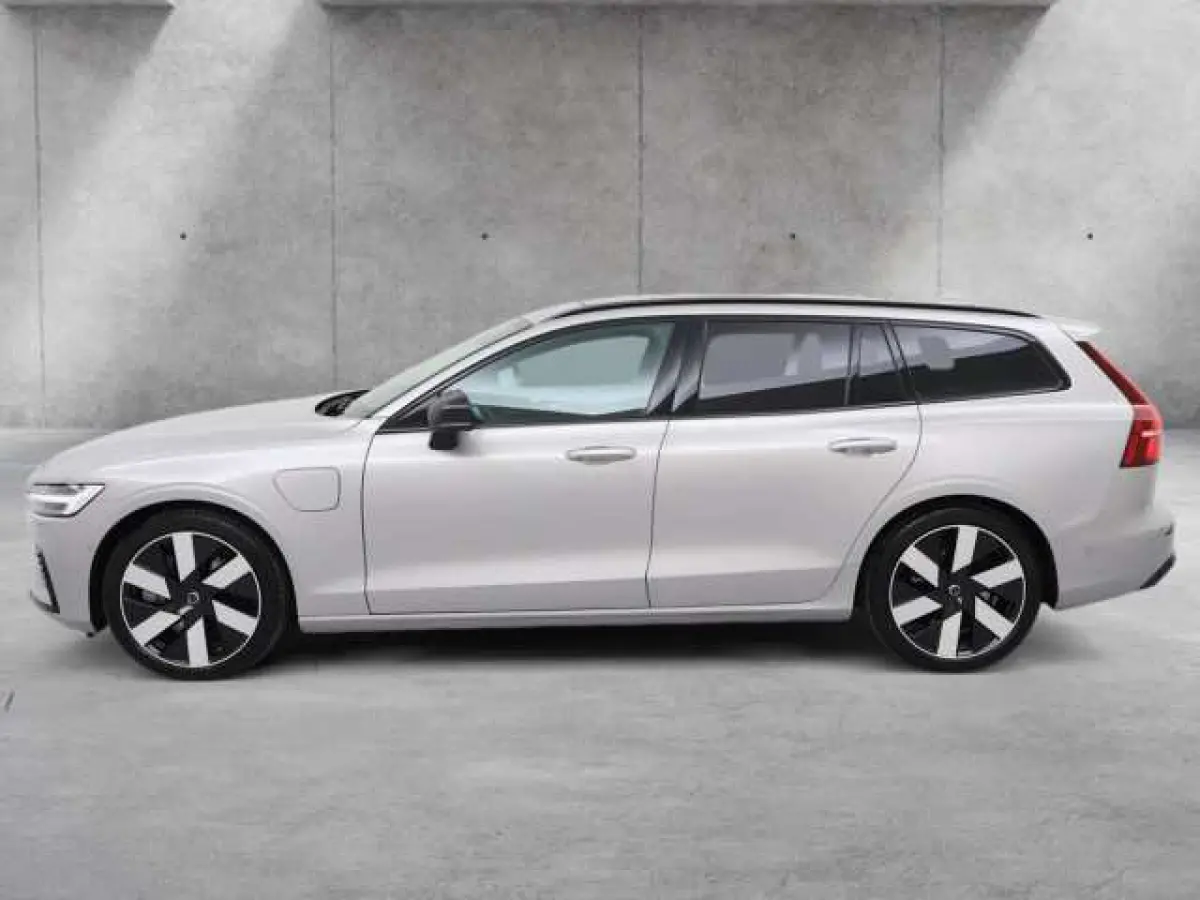 2.0 T8 Plug-in hybrid AWD Plus Dark ** LEDER, PANO, 360gr, 19-inch LMV, WINTER, MEMORY ** 1e EIG - UNFALLFREI ** ** INFORMEER OOK NAAR ONZE AANTREKKELIJKE FINANCIAL-LEASE TARIEVEN **