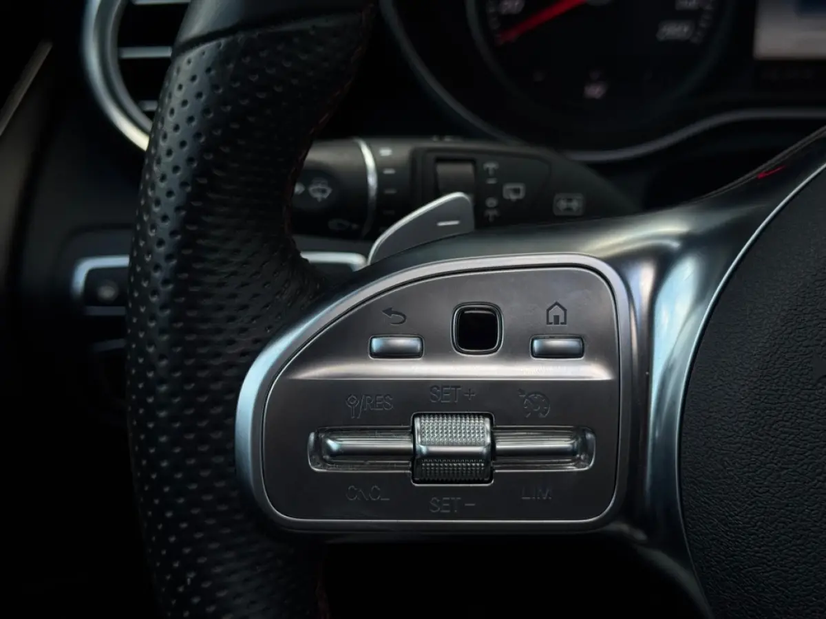 250 d 4M. AMG FULL Pano/MM/360Camera/ACC/ECC/Luchtvering