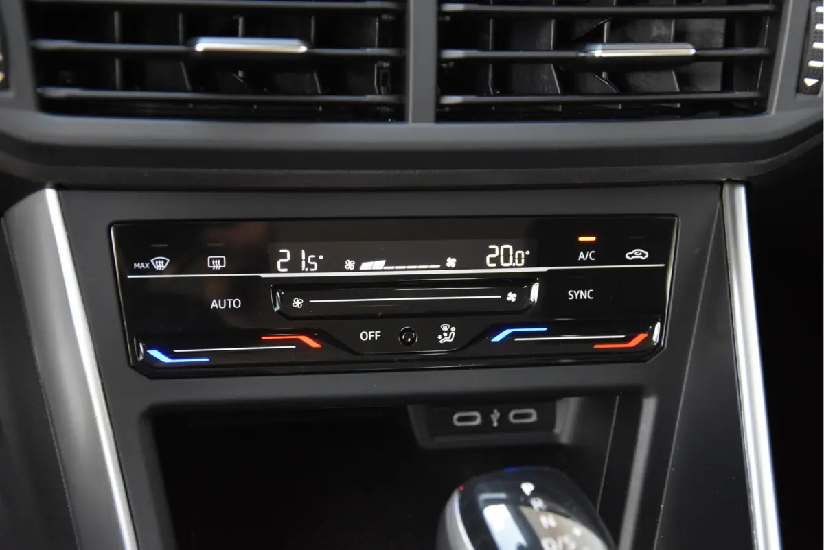 1.0 TSI Life automaat DSG ECC PDC NAP 1e eigenaar