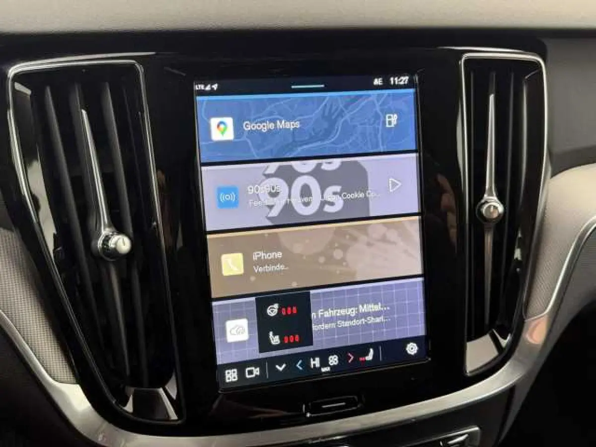 2.0 T8 Plug-in hybrid AWD Plus Dark ** LEDER, H&K Sound, 360gr, 19-inch LMV, WINTER, MEMORY ** 1e EIG - UNFALLFREI ** ** INFORMEER OOK NAAR ONZE AANTREKKELIJKE FINANCIAL-LEASE TARIEVEN **