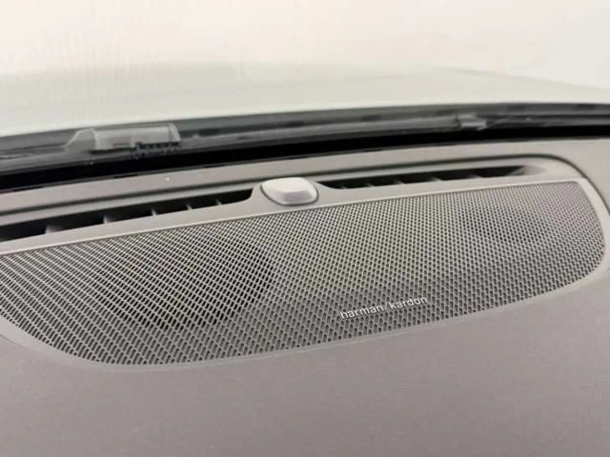 2.0 T8 Plug-in hybrid AWD Plus Dark ** LEDER, H&K Sound, 360gr, 19-inch LMV, WINTER, MEMORY ** 1e EIG - UNFALLFREI ** ** INFORMEER OOK NAAR ONZE AANTREKKELIJKE FINANCIAL-LEASE TARIEVEN **