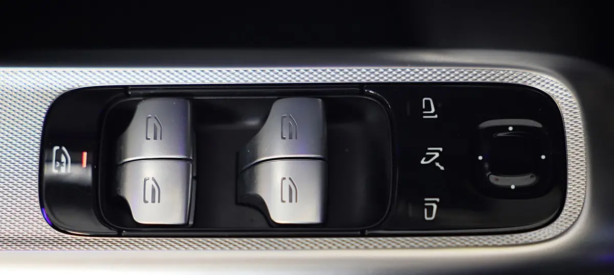 300 e AMG 53 Look / HYPERSCREEN / BURMESTER / Head Up / 360 Camera / Aug Reality / Pano / 22 Inch