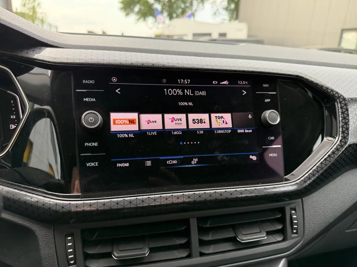 1.0 TSI Style Carat*Carplay*LED*DSG*CAM*Keyless*Stoelvw*Clima