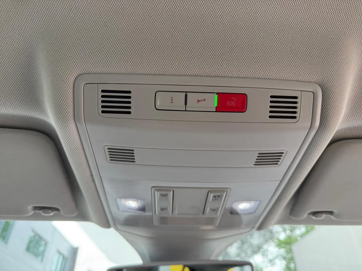 1.0 TSI Style Carat*Carplay*LED*DSG*CAM*Keyless*Stoelvw*Clima