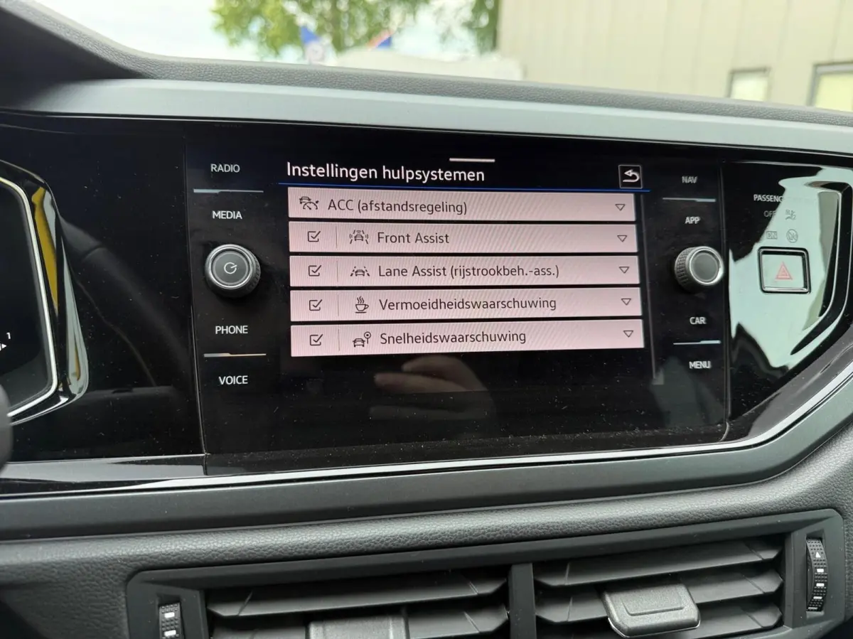 1.0 TSI 3x R-Line*LED IQ*ACC*Cam*Carplay*PDC*95 PK*Lane Assist*Travel Assist