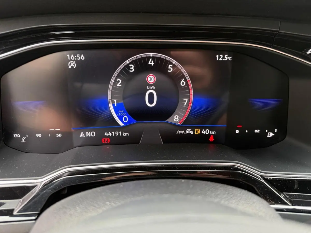 1.0 TSI 3x R-Line*LED IQ*ACC*Cam*Carplay*PDC*95 PK*Lane Assist*Travel Assist