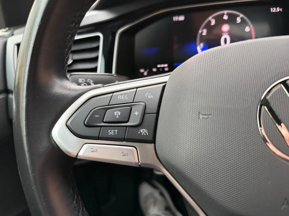 1.0 TSI 3x R-Line*LED IQ*ACC*Cam*Carplay*PDC*95 PK*Lane Assist*Travel Assist