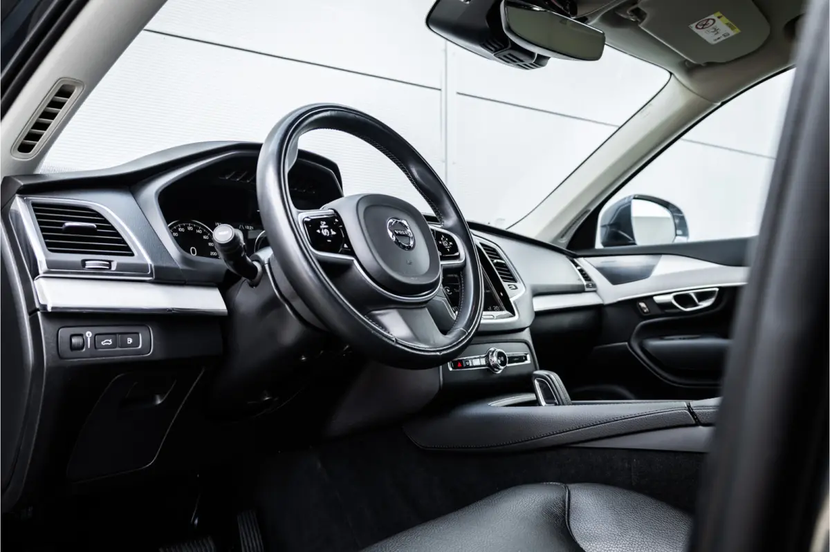 2.0 T8 Recharge AWD 7 pers / Trekhaak / Harman Kardon / Leder / Adaptieve Cruise / 360 camera /