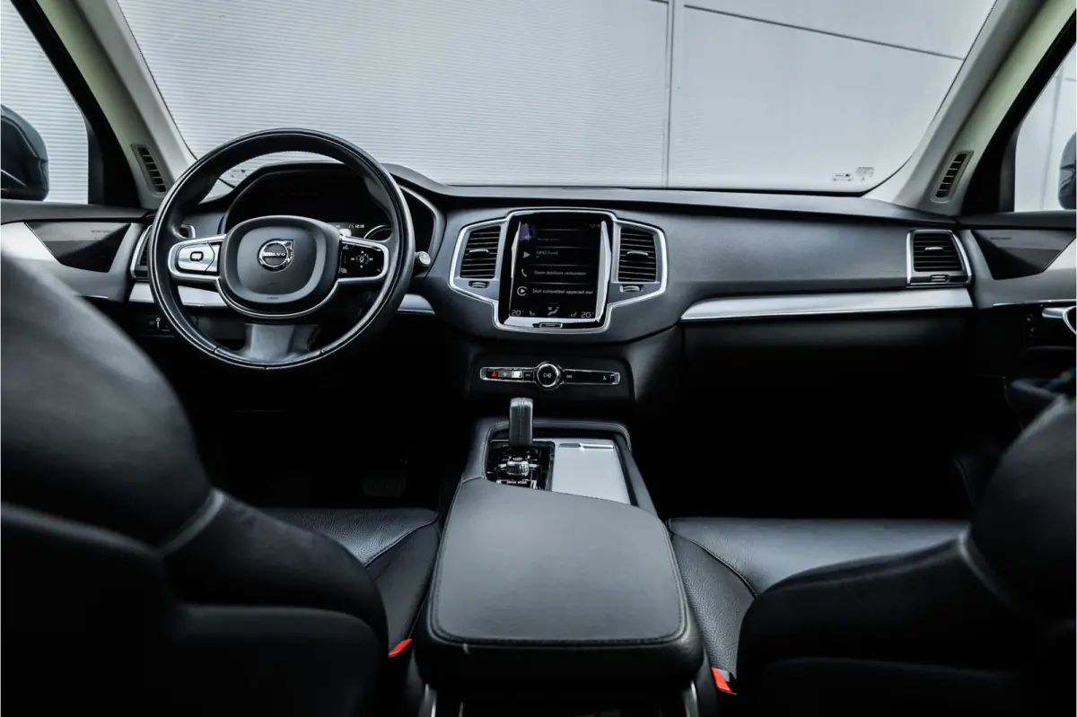 2.0 T8 Recharge AWD 7 pers / Trekhaak / Harman Kardon / Leder / Adaptieve Cruise / 360 camera /