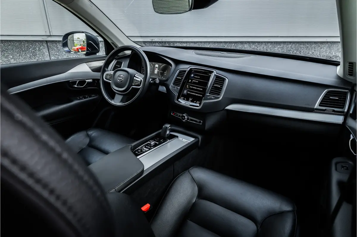 2.0 T8 Recharge AWD 7 pers / Trekhaak / Harman Kardon / Leder / Adaptieve Cruise / 360 camera /