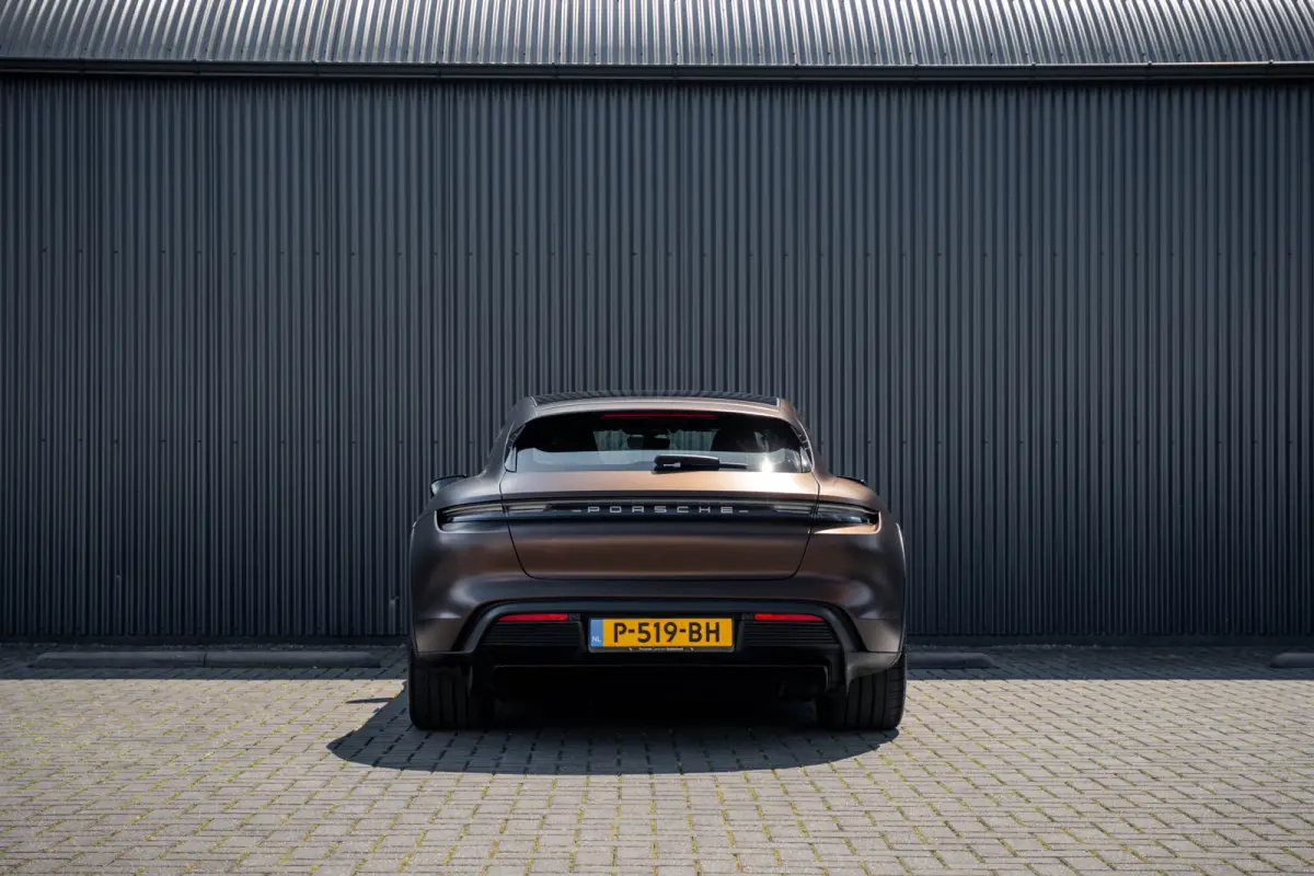 4 | 93kWh | SOH 91% | Luchtvering | Panoramdak