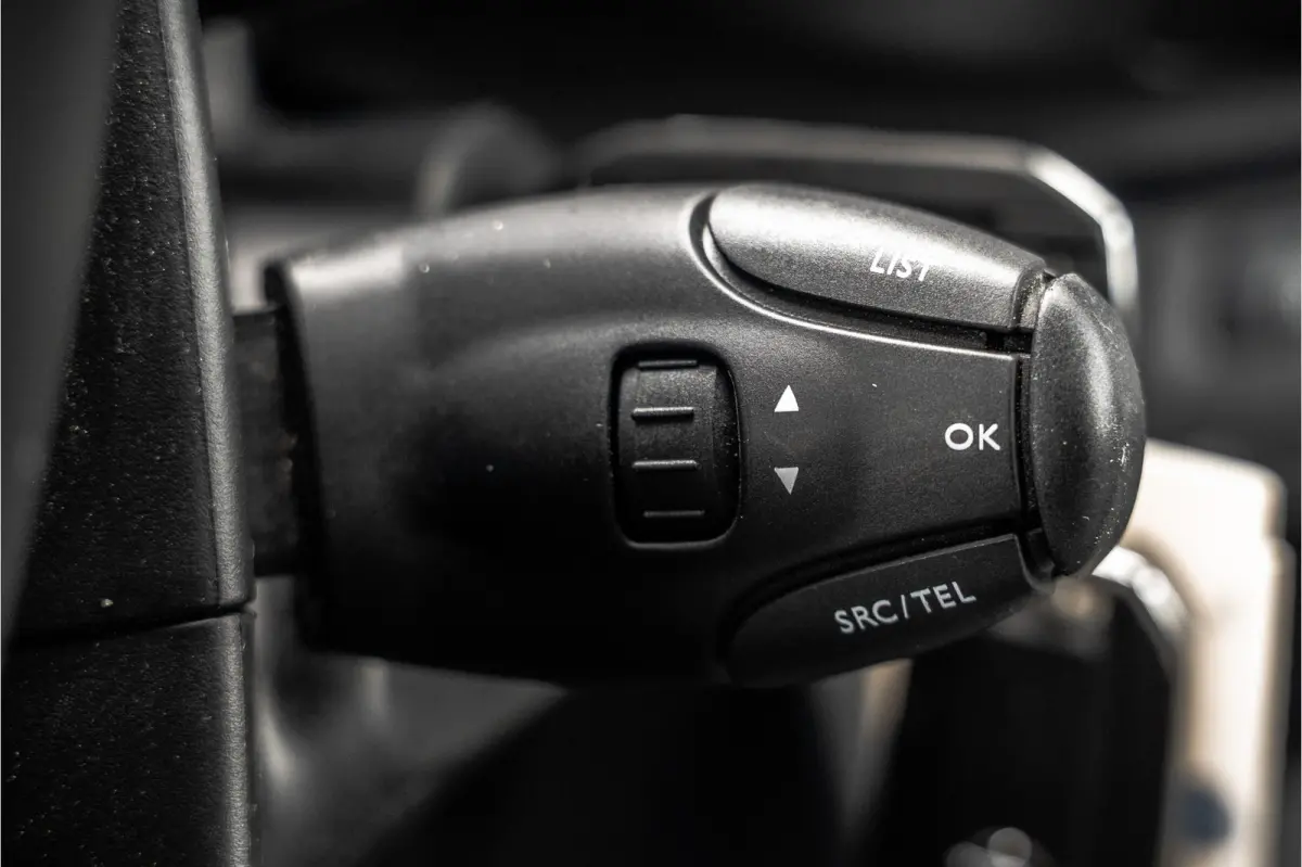 **2.0 | 145 PK | L3H1 | Camera | Carplay | Cruise | Airco | Parkeersensoren | 3-Zits**