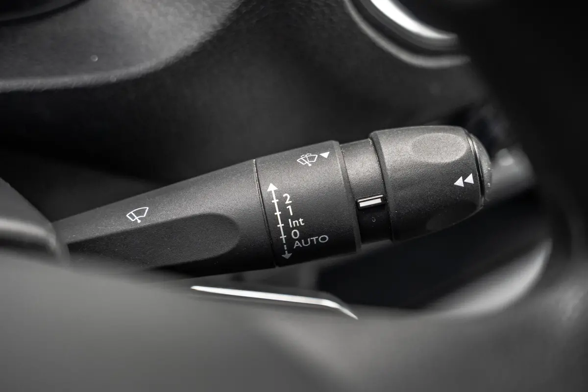 **2.0 | 145 PK | L3H1 | Camera | Carplay | Cruise | Airco | Parkeersensoren | 3-Zits**