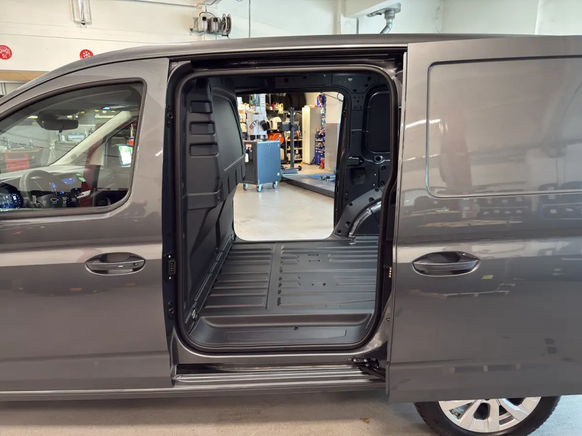 1.5 EcoBoost PHEV L2 Limited 150pk | 0.99% Financial Lease | Driver ass pack | Winter Pack | Dubbele schuifdeur | Direct leverbaar | 1300 kg trekgewicht |