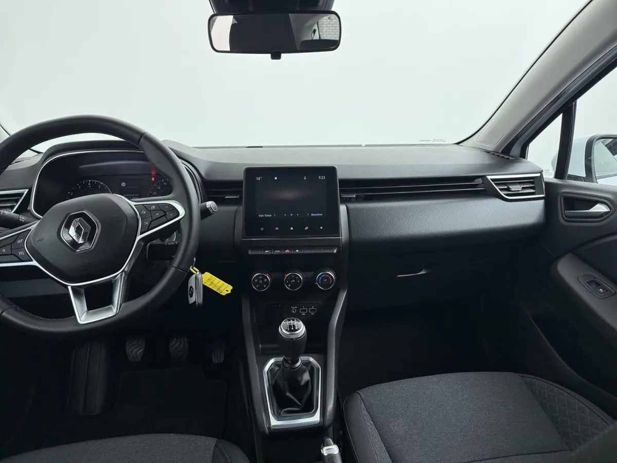TCe 100 Zen | Trekhaak | Navigatie | Parkeersensoren |