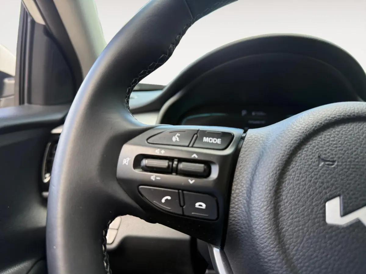 1.0 T-GDi MHEV DynamicLine Navigatie | Achteruitrijcamera | Lichtmetaal | Resterende fabrieksgarantie |