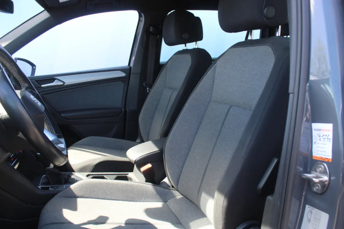 1.5 TSI Style 7-Per. Business Intense l Adaptief Cruise Control l PDC l Achteruitrijcamera l  Keyless entry/start l Airco l Apple Carplay/ Android Auto l 7- Persoons