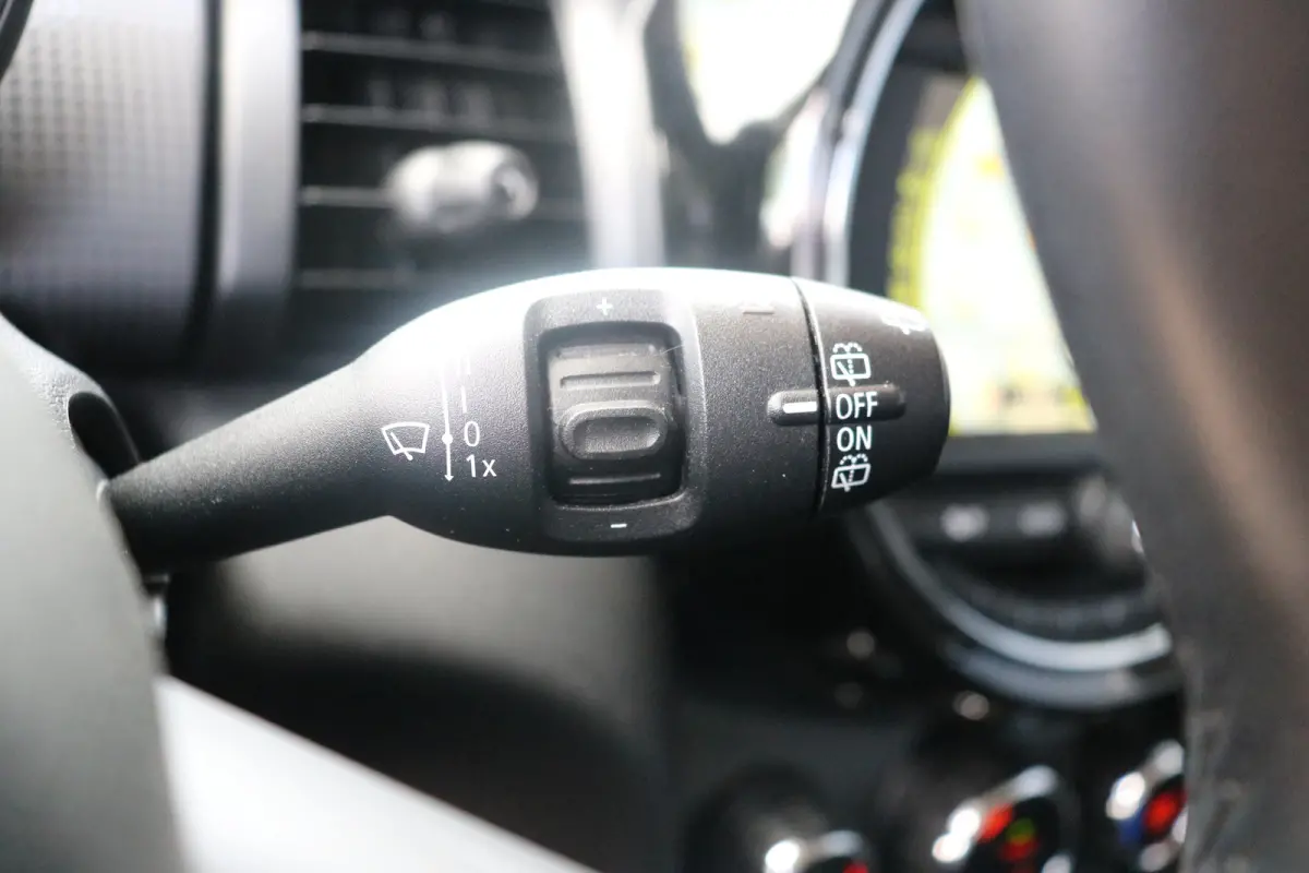 1.5 Cooper Pepper Business Harman kardon speaker | Cruise control |  Airco | Elektrische ramen voor |