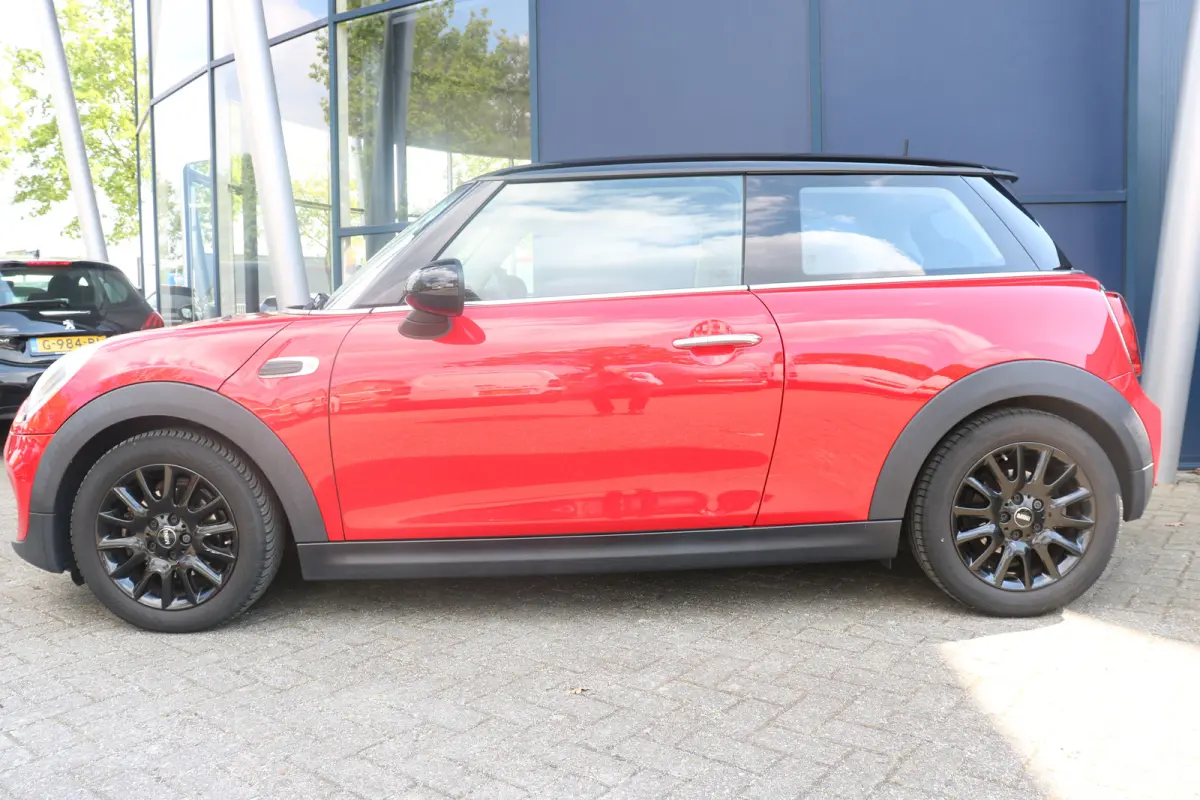 1.5 Pepper Business Harman kardon speaker | Cruise control |  Airco | Elektrische ramen voor |