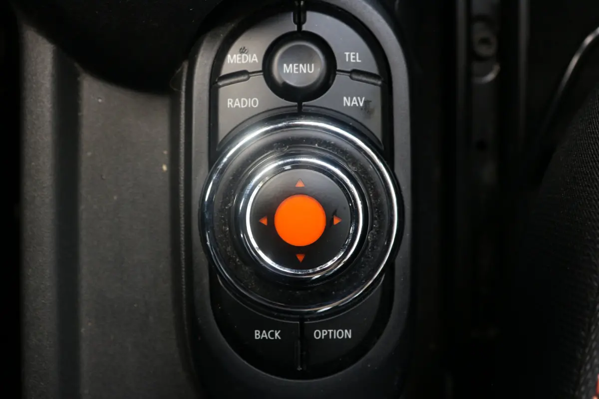 1.5 Cooper Pepper Business Harman kardon speaker | Cruise control |  Airco | Elektrische ramen voor |