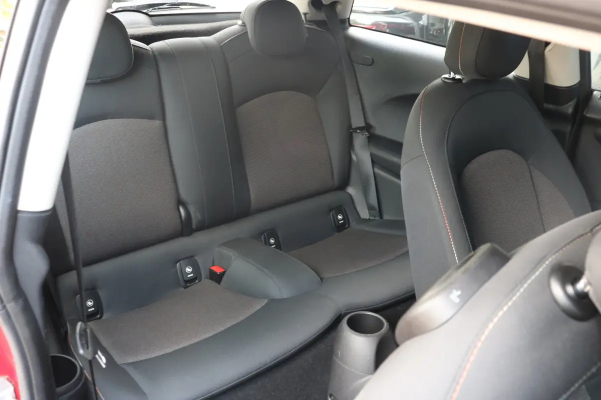 1.5 Cooper Pepper Business Harman kardon speaker | Cruise control |  Airco | Elektrische ramen voor |