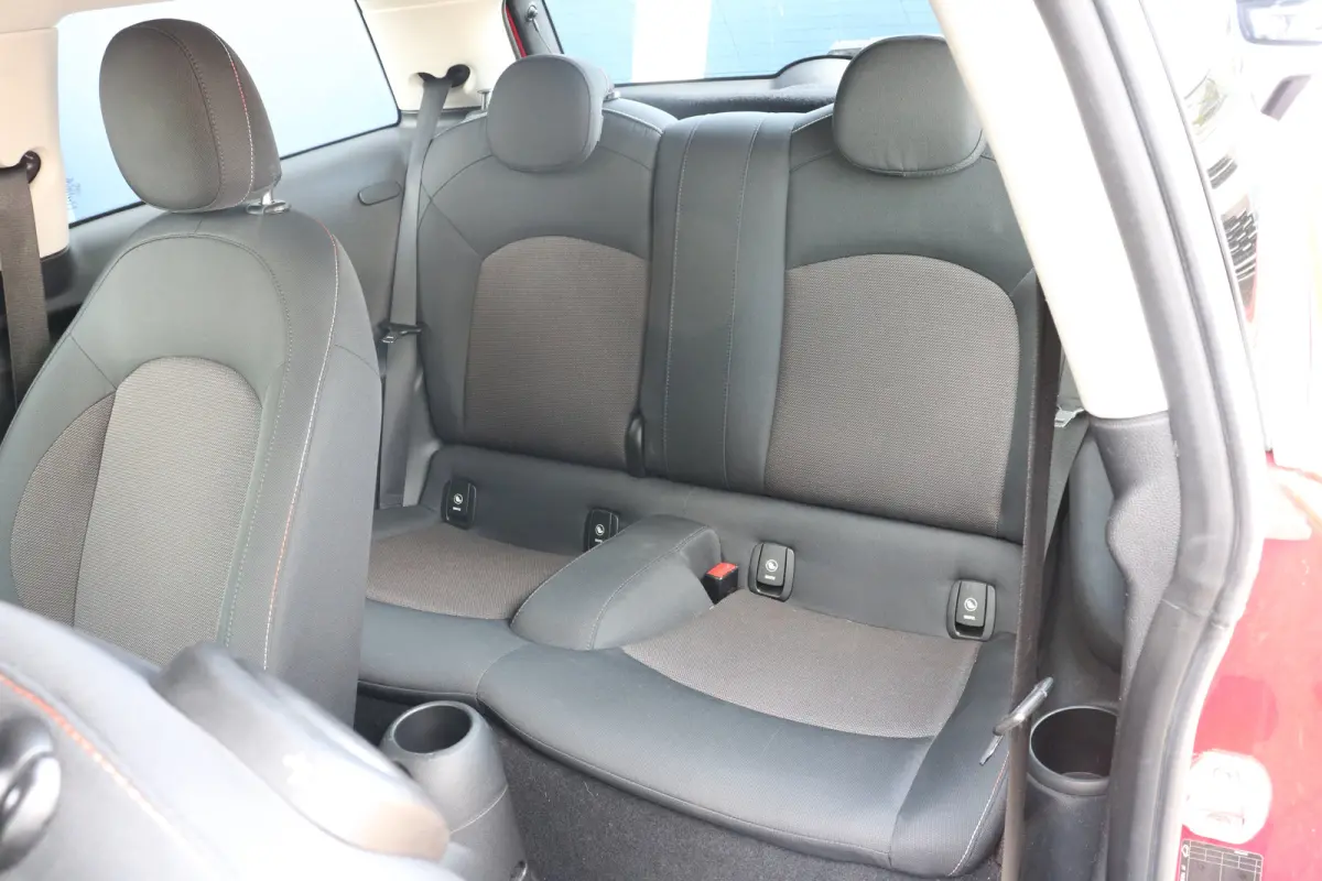 1.5 Cooper Pepper Business Harman kardon speaker | Cruise control |  Airco | Elektrische ramen voor |