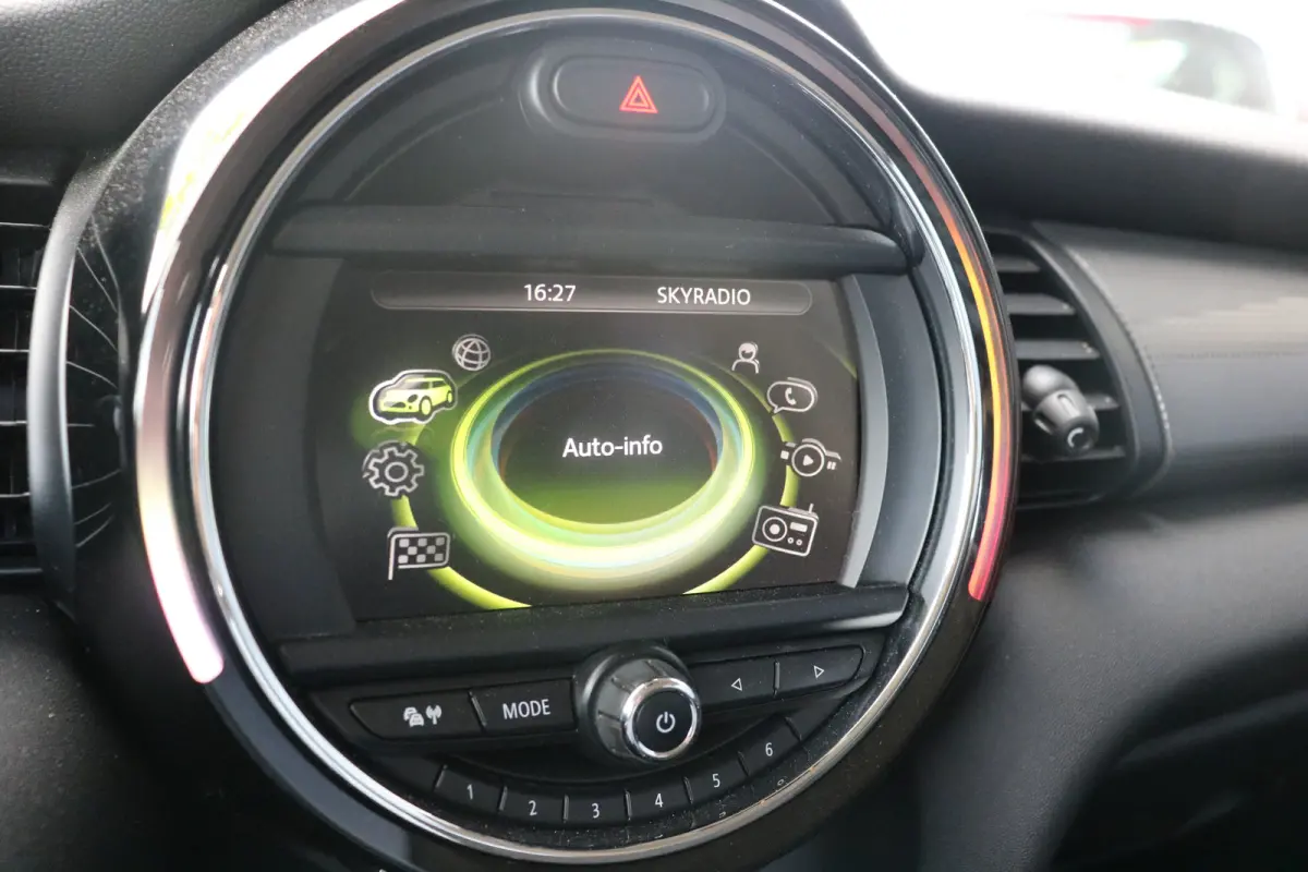 1.5 Cooper Pepper Business Harman kardon speaker | Cruise control |  Airco | Elektrische ramen voor |