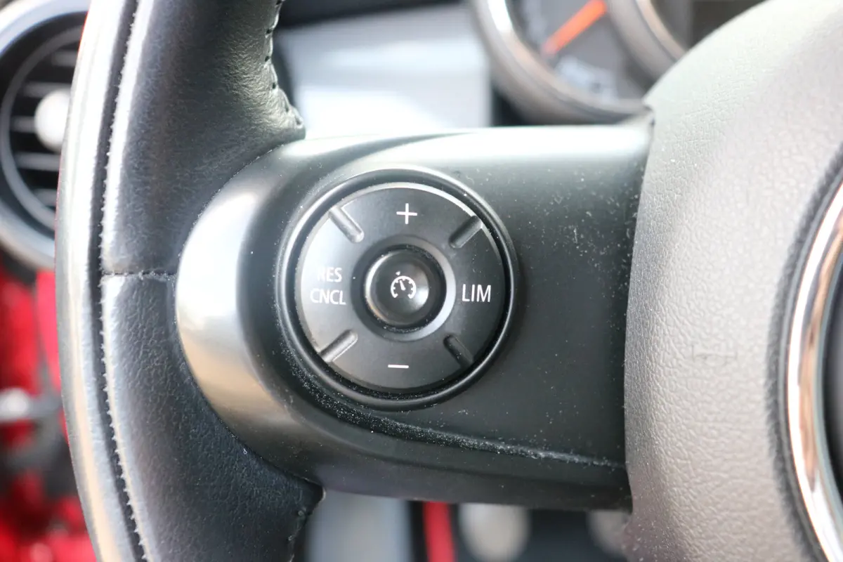 1.5 Cooper Pepper Business Harman kardon speaker | Cruise control |  Airco | Elektrische ramen voor |