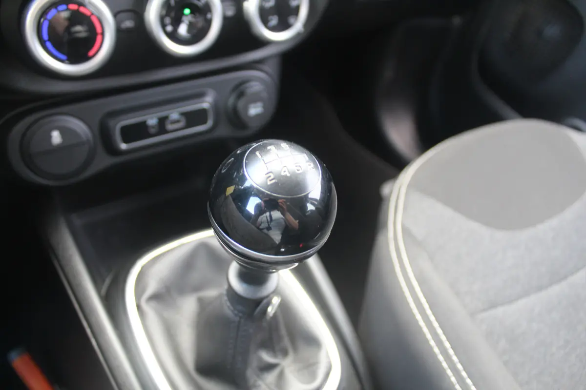 0.9 TwinAir PopStar 7 PERSOONS Apple/Android carplay l Navi l Cruise control l Airco l Lichtmetaal Velgen