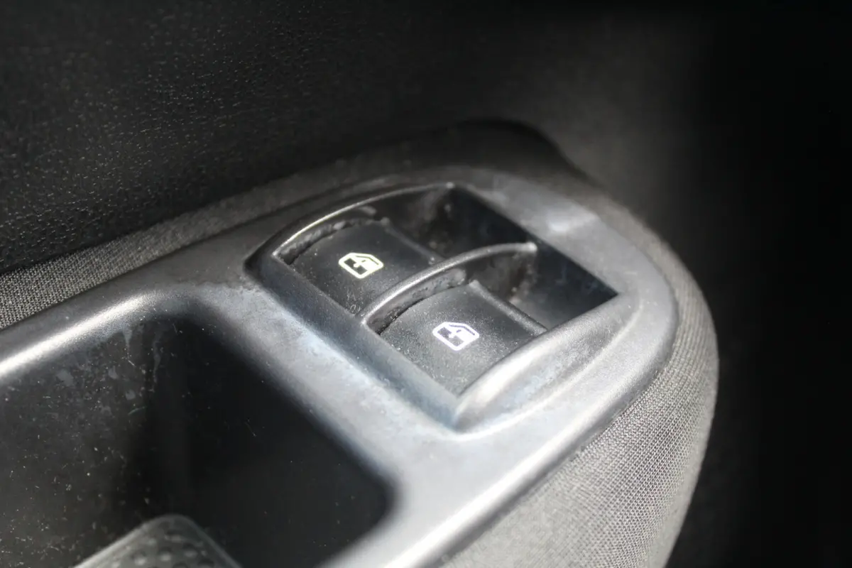 0.9 TwinAir PopStar 7 PERSOONS Apple/Android carplay l Navi l Cruise control l Airco l Lichtmetaal Velgen
