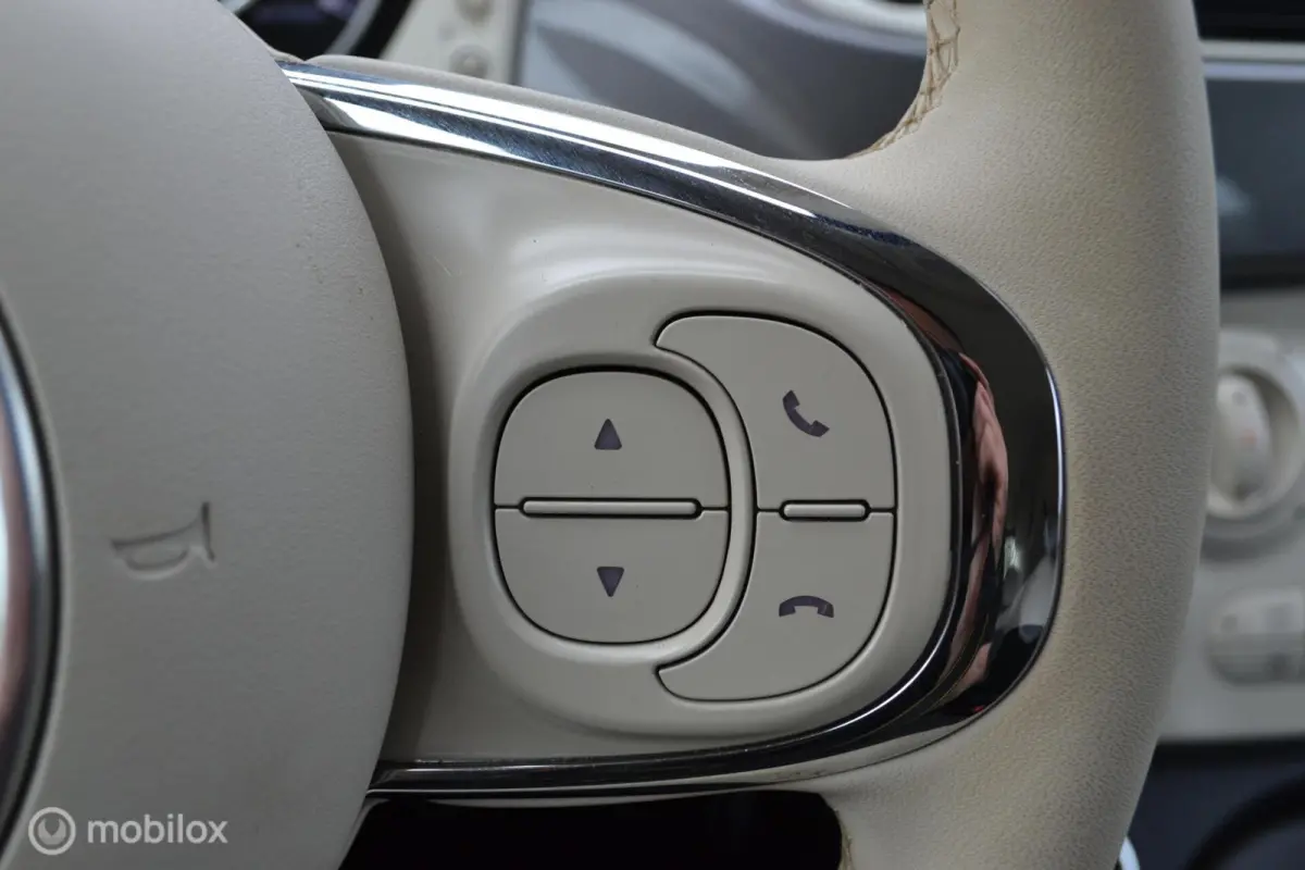 1.0 Hybrid Launch Edition | Navi | PDC | Bluetooth | Airco | Cruise