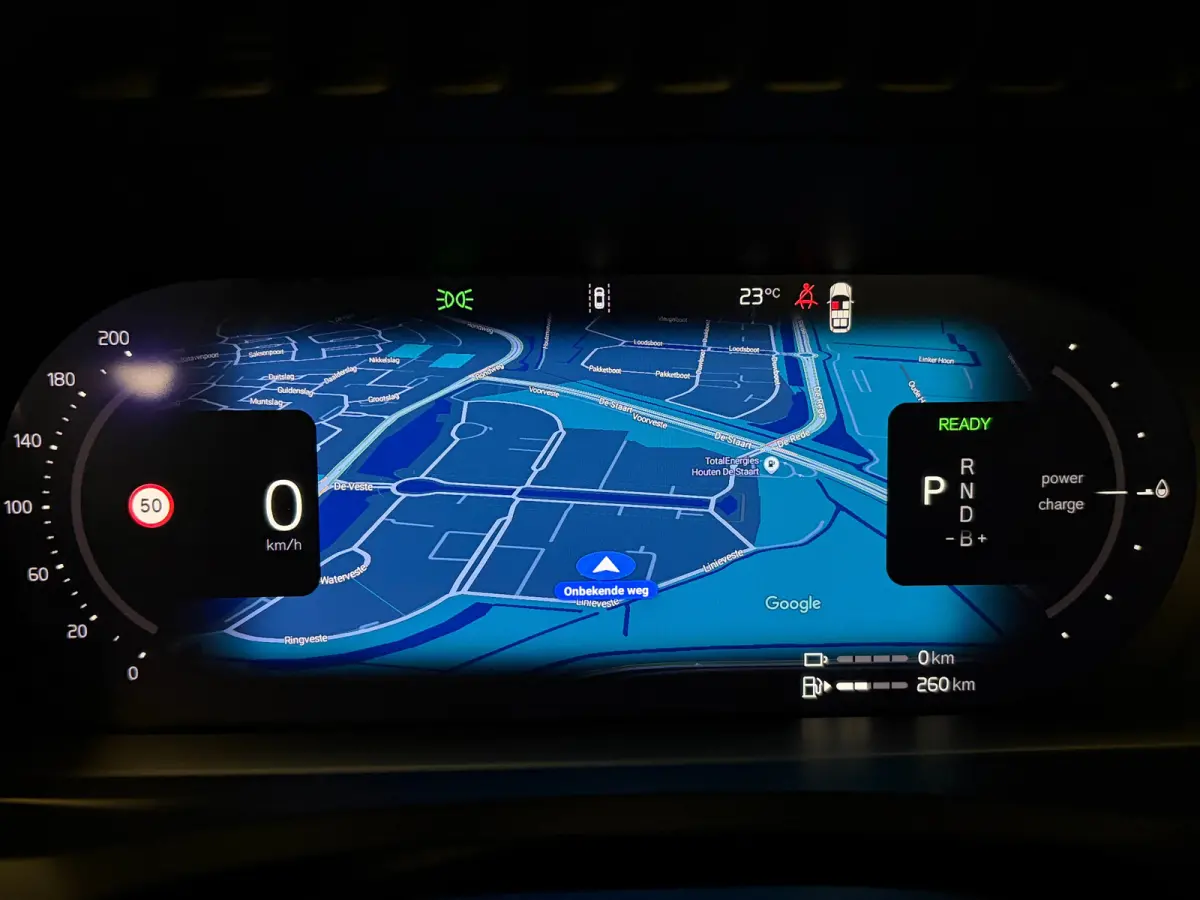 T8 AWD Recharge Ulta Dark | Full Option! | Bowers & Wilkins | Luchtvering | Stoelventilatie | Trekhaak | 360 Camera | Head-Up Display | Stoelmassage | 455pk | Adaptieve Cruise Control | Stoe