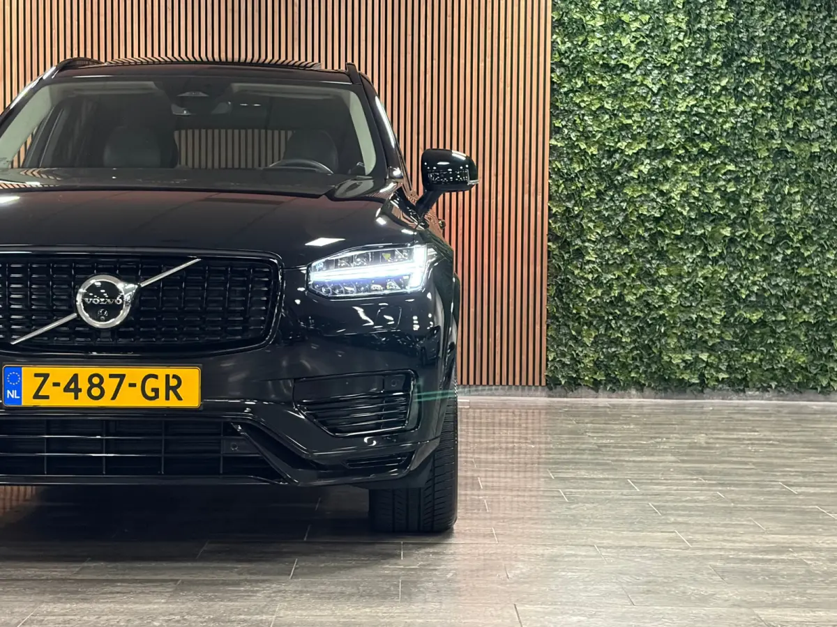 T8 AWD Recharge Ulta Dark | Full Option! | Bowers & Wilkins | Luchtvering | Stoelventilatie | Trekhaak | 360 Camera | Head-Up Display | Stoelmassage | 455pk | Adaptieve Cruise Control | Stoe