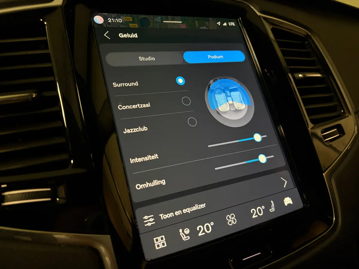 T8 AWD Recharge Ulta Dark | Full Option! | Bowers & Wilkins | Luchtvering | Stoelventilatie | Trekhaak | 360 Camera | Head-Up Display | Stoelmassage | 455pk | Adaptieve Cruise Control | Stoe