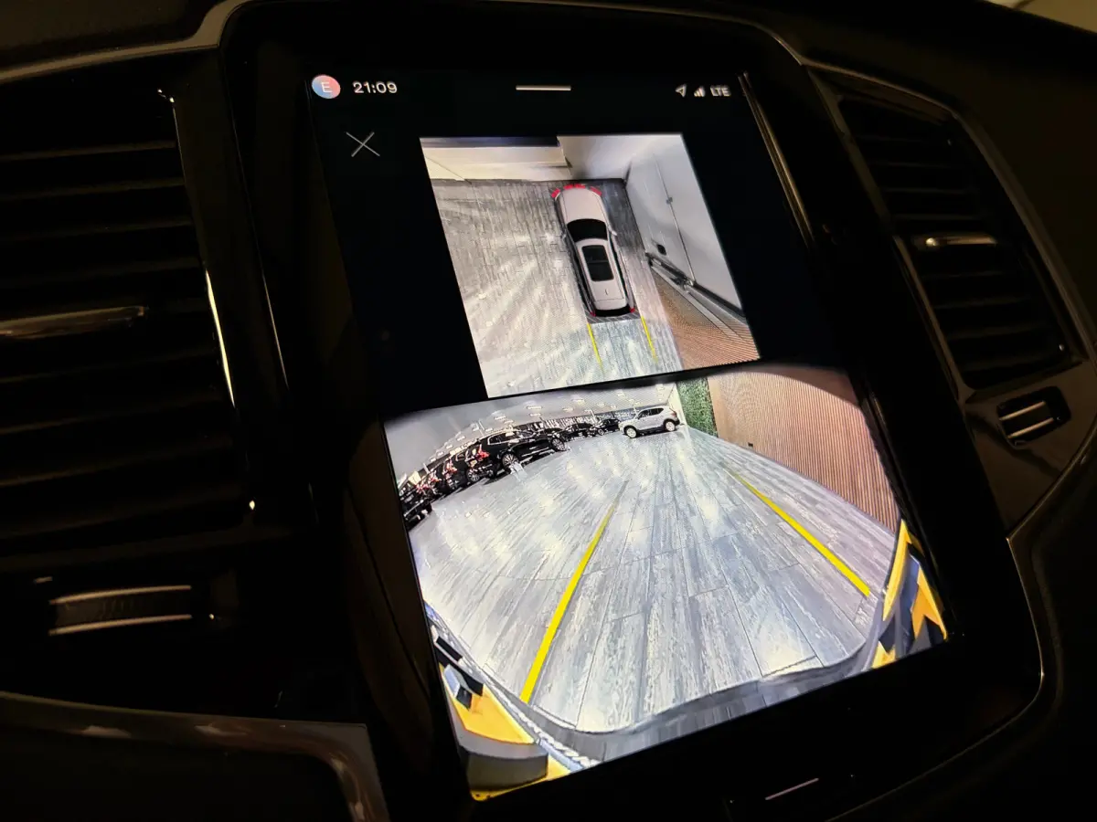 T8 AWD Recharge Ulta Dark | Full Option! | Bowers & Wilkins | Luchtvering | Stoelventilatie | Trekhaak | 360 Camera | Head-Up Display | Stoelmassage | 455pk | Adaptieve Cruise Control | Stoe