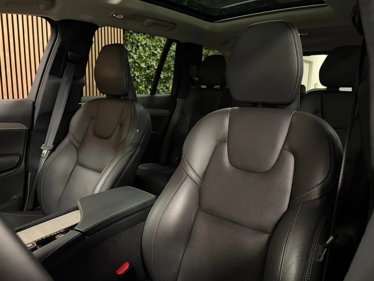 T8 AWD Recharge Ulta Dark | Full Option! | Bowers & Wilkins | Luchtvering | Stoelventilatie | Trekhaak | 360 Camera | Head-Up Display | Stoelmassage | 455pk | Adaptieve Cruise Control | Stoe