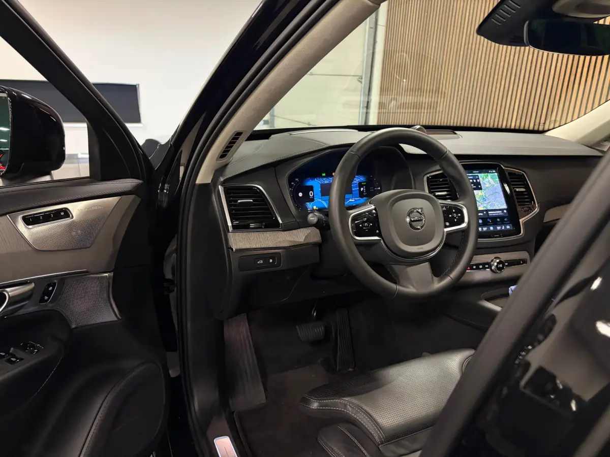 T8 AWD Recharge Ulta Dark | Full Option! | Bowers & Wilkins | Luchtvering | Stoelventilatie | Trekhaak | 360 Camera | Head-Up Display | Stoelmassage | 455pk | Adaptieve Cruise Control | Stoe