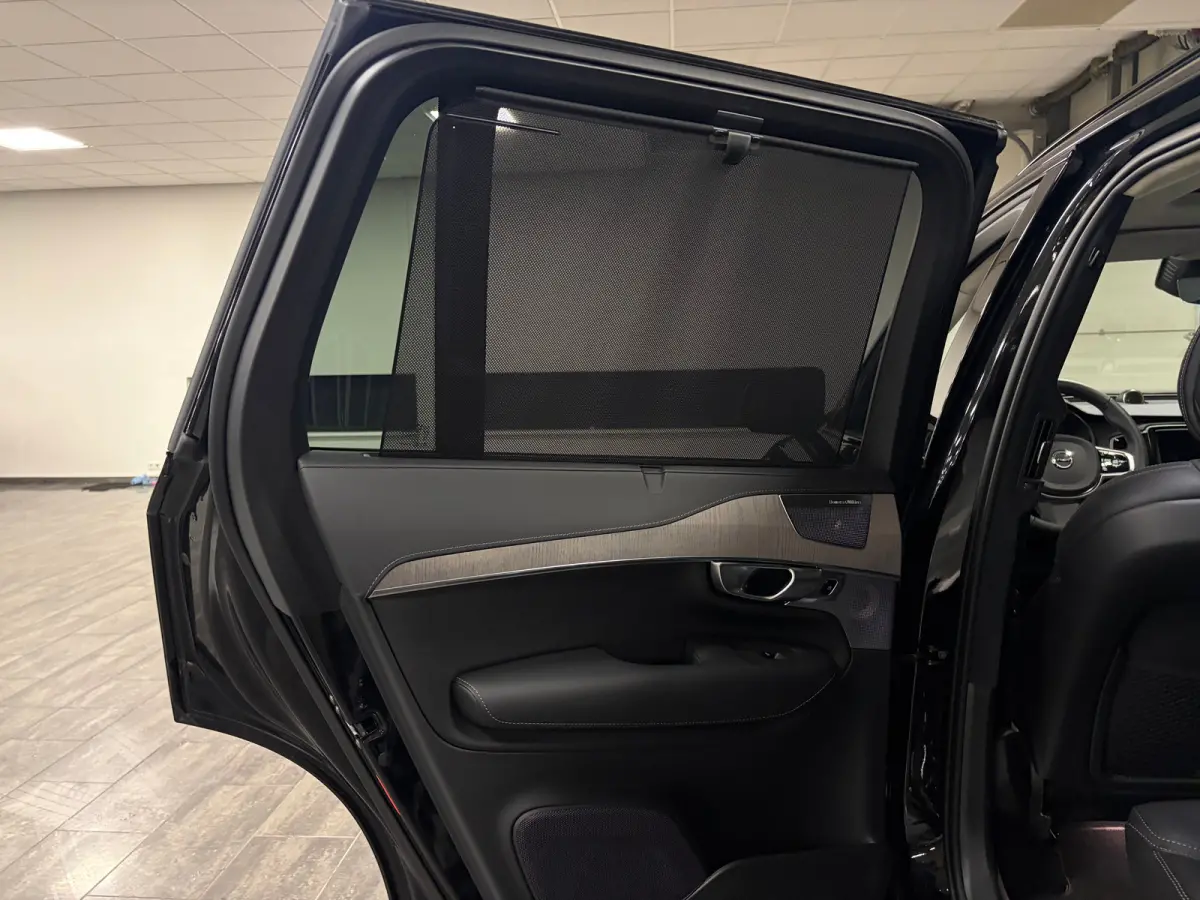 T8 AWD Recharge Ulta Dark | Full Option! | Bowers & Wilkins | Luchtvering | Stoelventilatie | Trekhaak | 360 Camera | Head-Up Display | Stoelmassage | 455pk | Adaptieve Cruise Control | Stoe