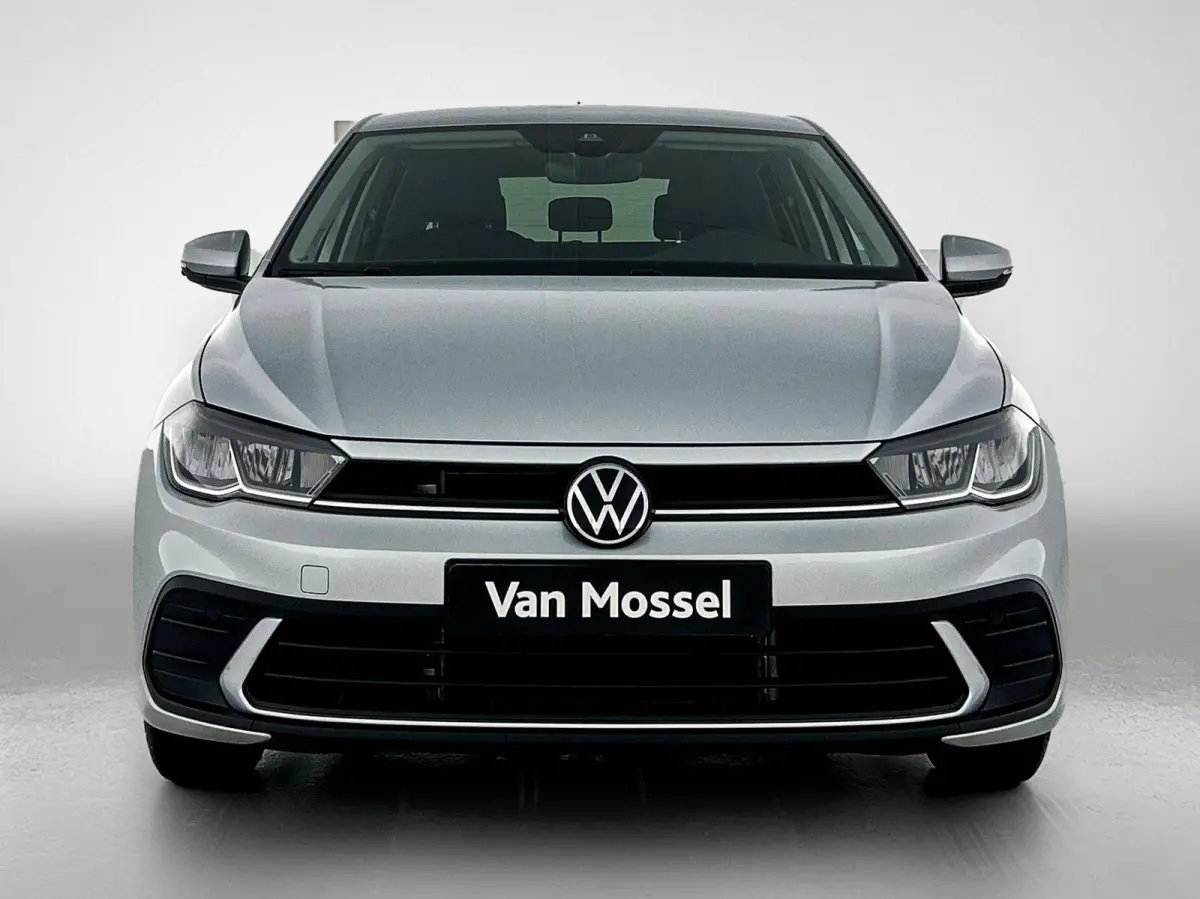 1.0 TSI Life Edition 95 PK | Achteruitrij camera | Climate control | Apple Carplay | Parkeersensoren achter | Navigatie | 15" Lichtmetalen velgen | LED koplampen | Android Auto | Telefoon dr