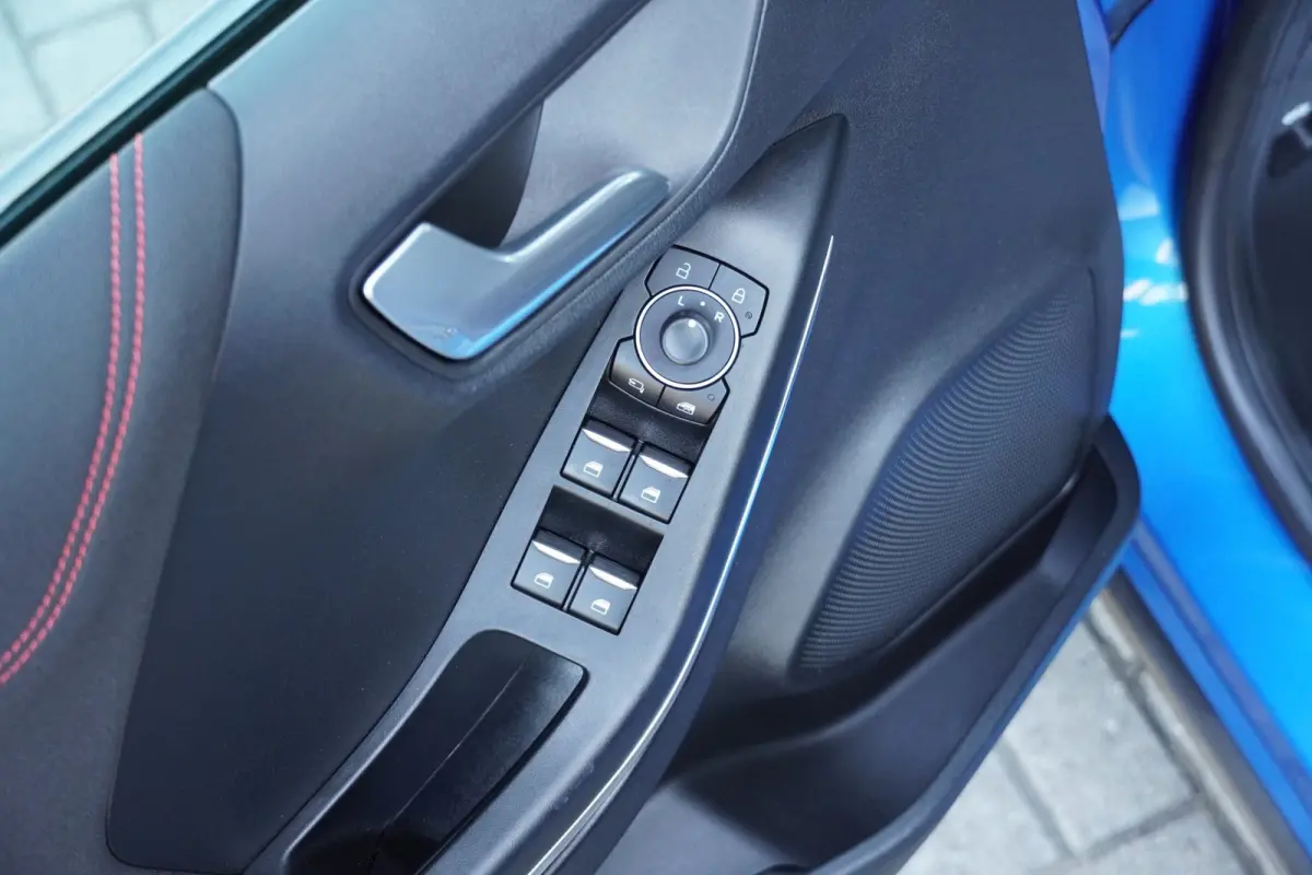 1.0 EcoBoost ST-LINE Titanium NAP AA/ACP/Cam/Clima