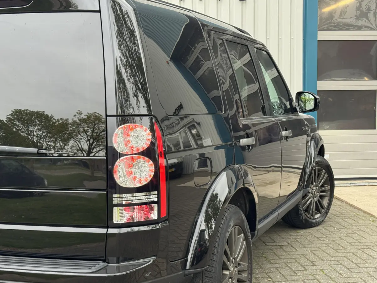 3.0 HSE LED / Xenon / Dak / Camera / Stl verw / Str ver / Euro6 / Leder / 3500kg trekgew