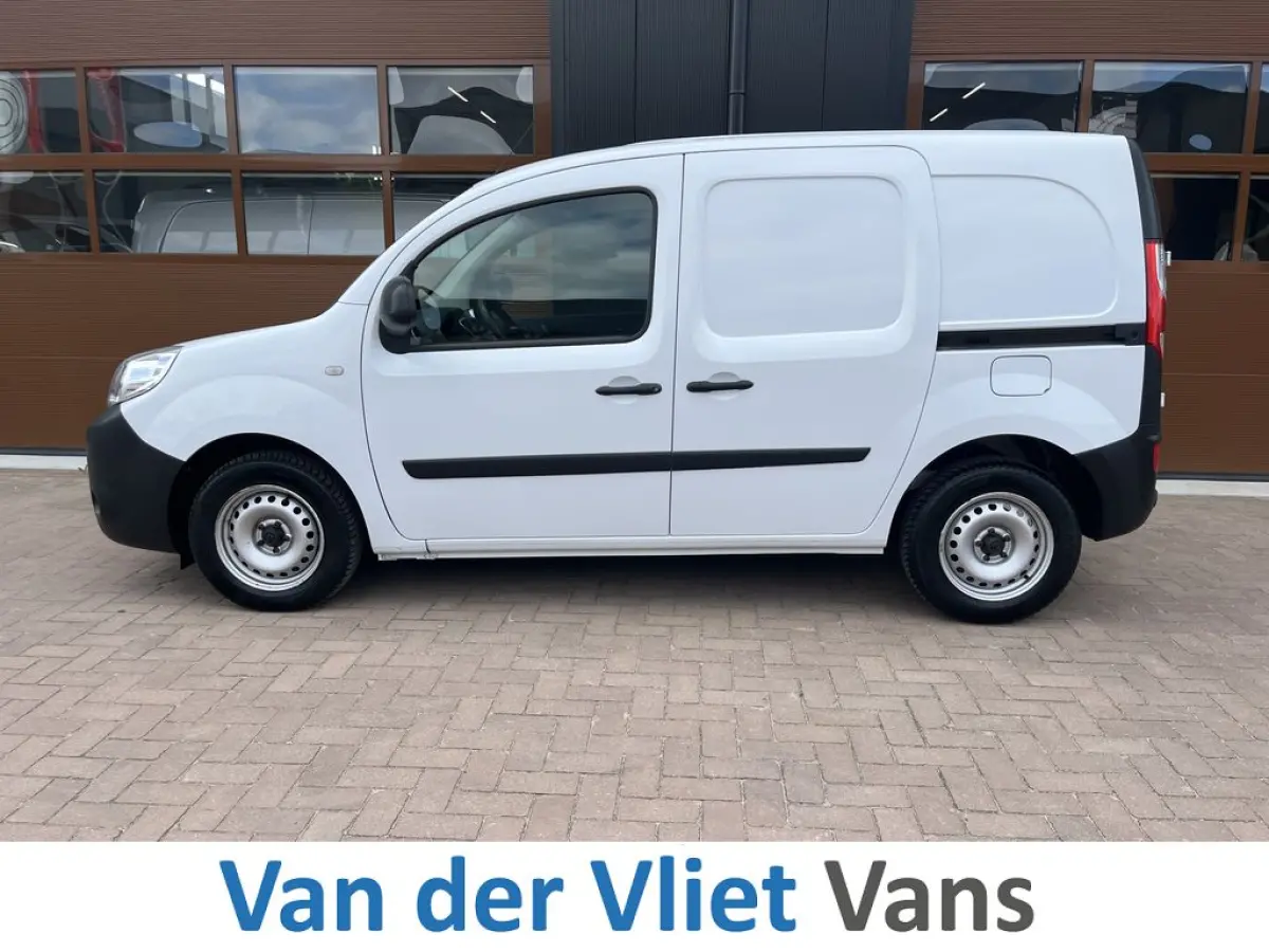 1.5 Blue dCi E6 R-link Lease €134 p/m Airco, Navi, PDC, Trekhaak, 2x schuifdeur onderhoudshistorie aanwezig
