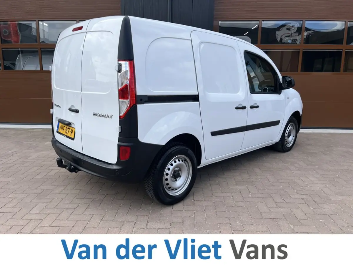 1.5 Blue dCi E6 R-link Lease €134 p/m Airco, Navi, PDC, Trekhaak, 2x schuifdeur onderhoudshistorie aanwezig