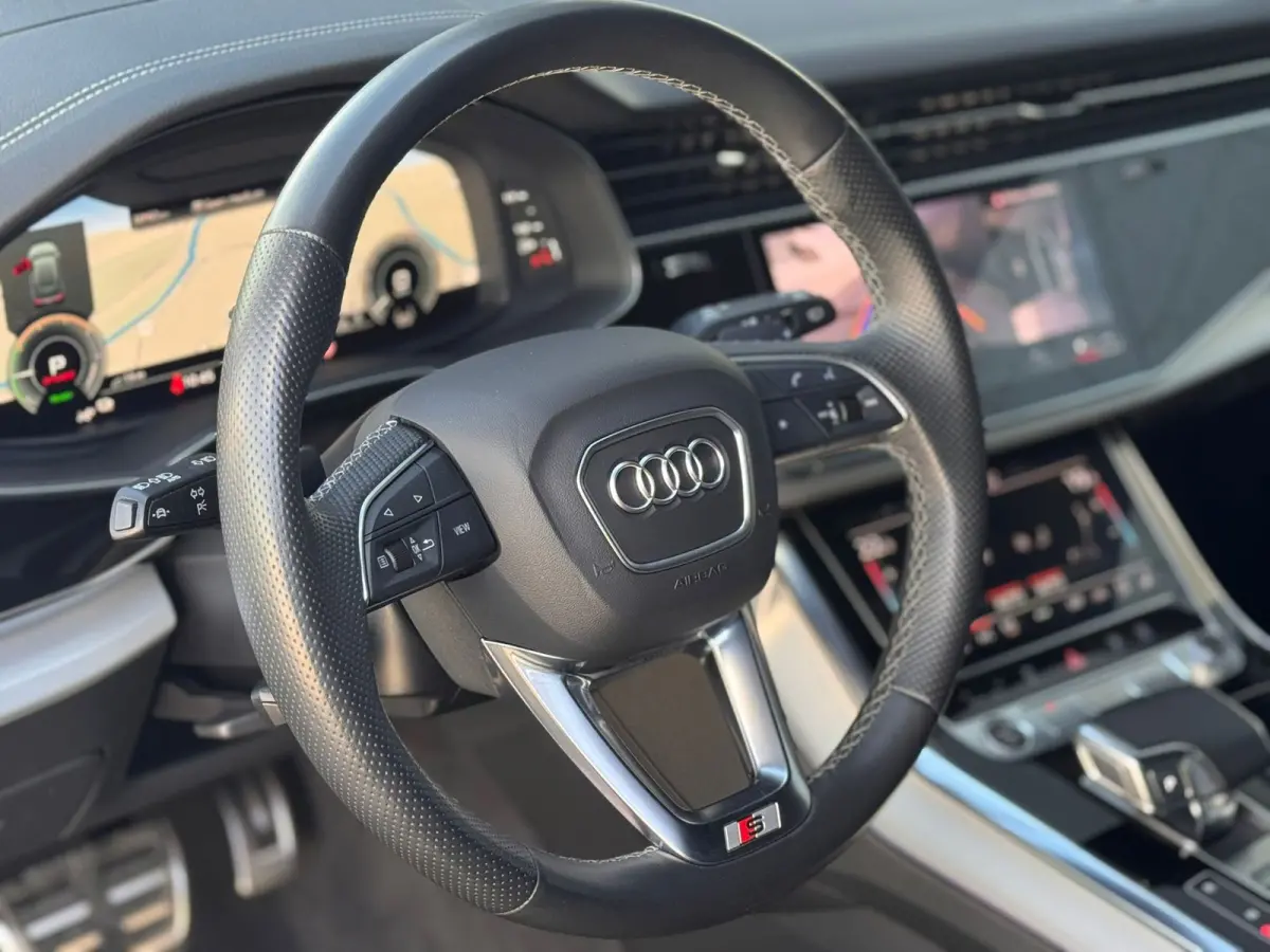 55 TFSIe quattro S-LINE VOL! SQ8 l B&O l RS-SEATS l HUD l 360 l SOFTCLOSE l PANO l MATRIX l KEYLESS l MASSAGE l BTW