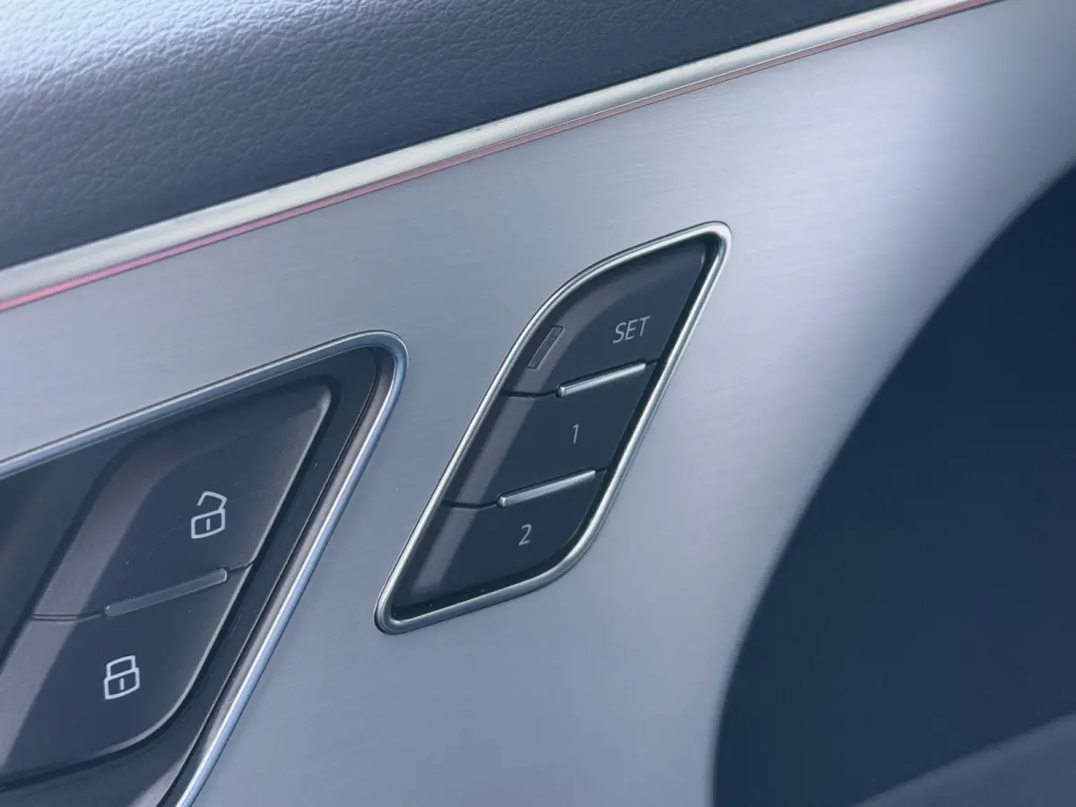 55 TFSIe quattro S-LINE VOL! SQ8 l B&O l RS-SEATS l HUD l 360 l SOFTCLOSE l PANO l MATRIX l KEYLESS l MASSAGE l BTW