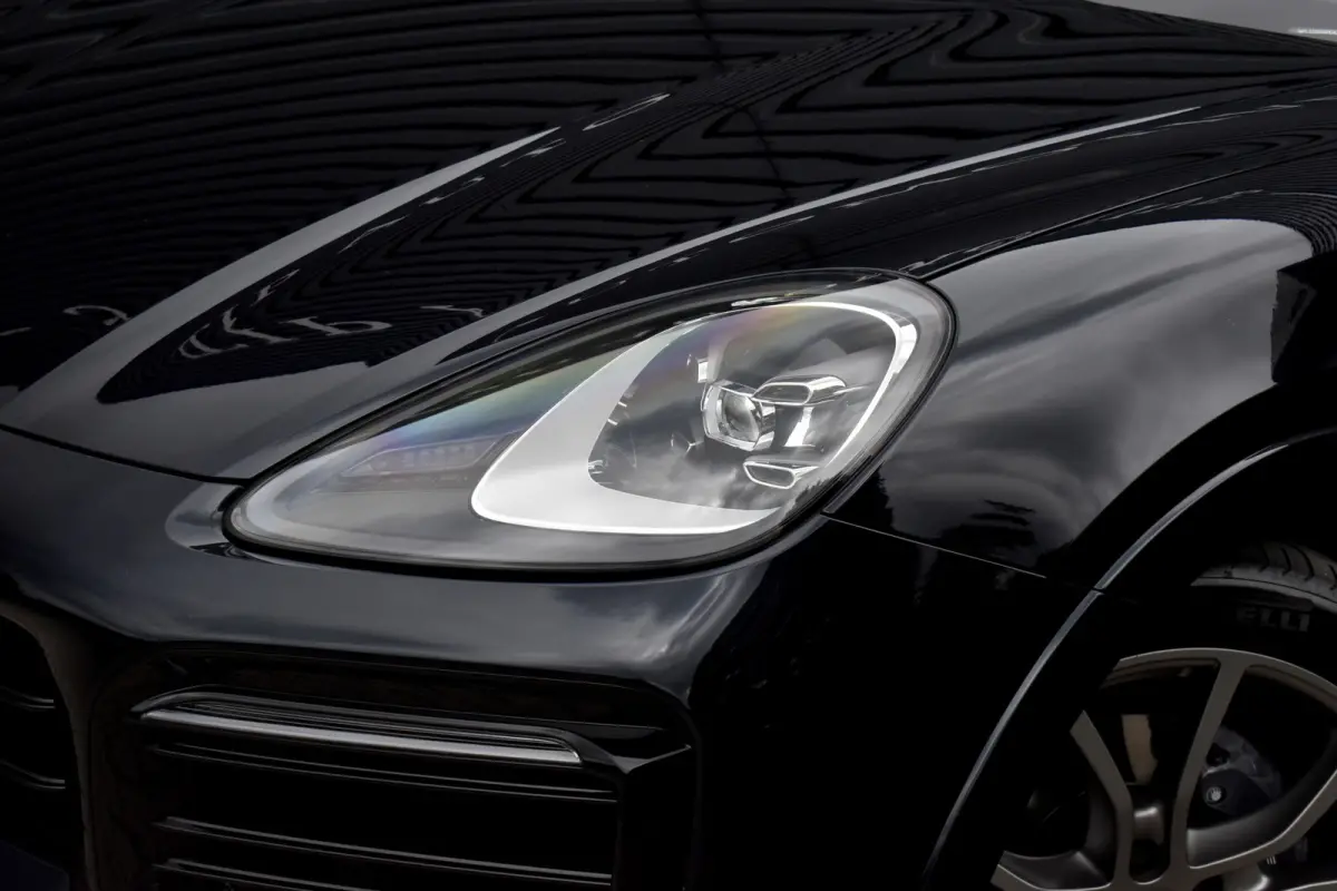 3.0 E-Hybrid Platinum Edition SportDesign | Panorama | Bose | Trekhaak elektr. | Stoelventilatie | 21'' Wielen |