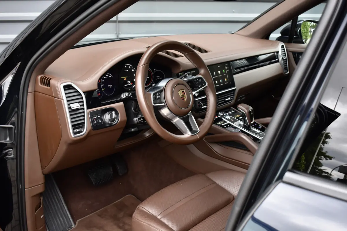 3.0 E-Hybrid Platinum Edition SportDesign | Panorama | Bose | Trekhaak elektr. | Stoelventilatie | 21'' Wielen |