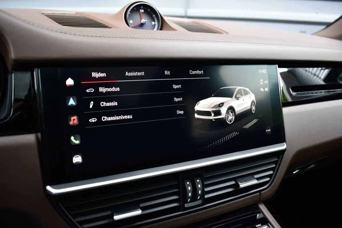 3.0 E-Hybrid Platinum Edition SportDesign | Panorama | Bose | Trekhaak elektr. | Stoelventilatie | 21'' Wielen |